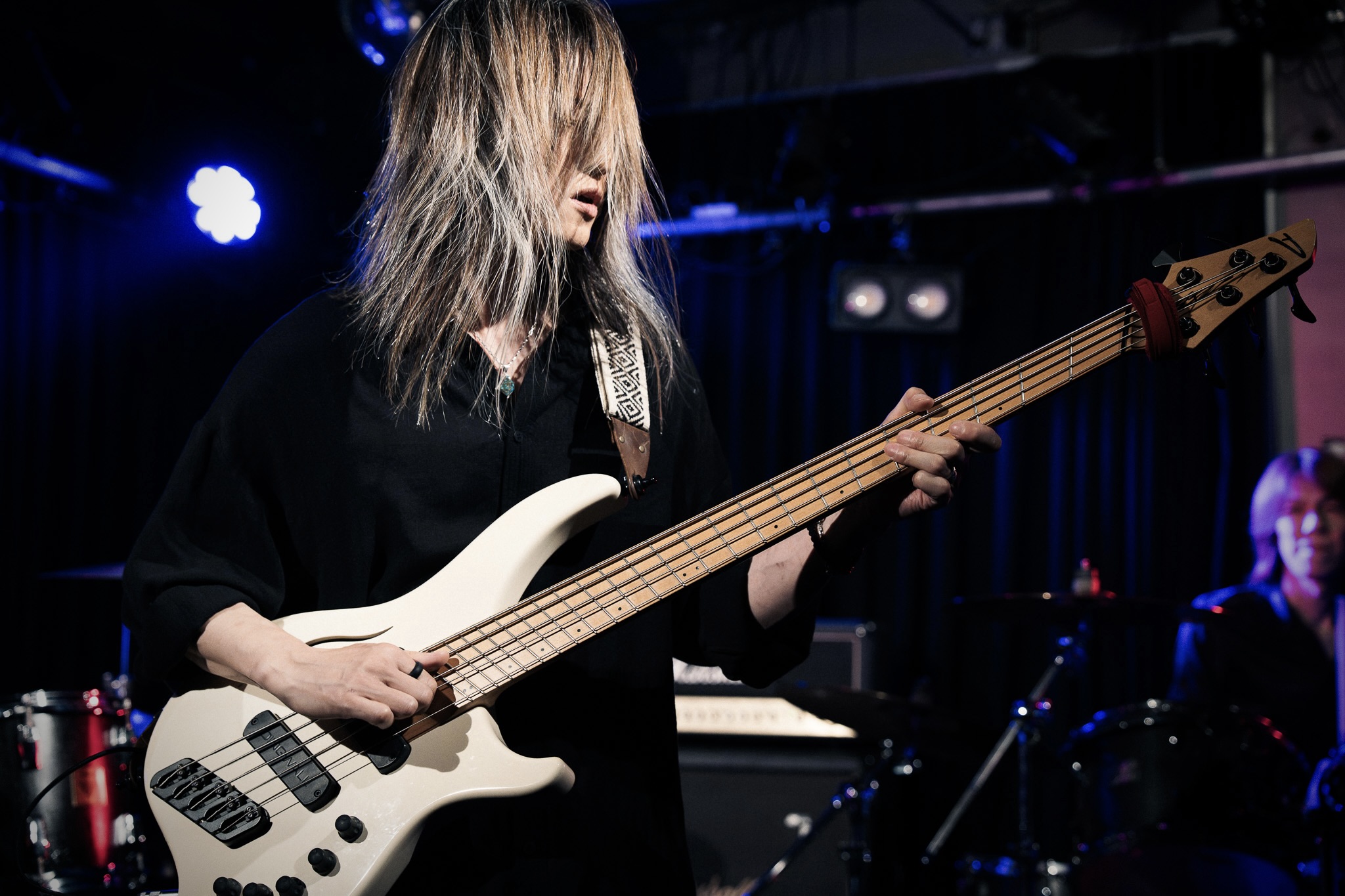 TOSHI.SUZUKI